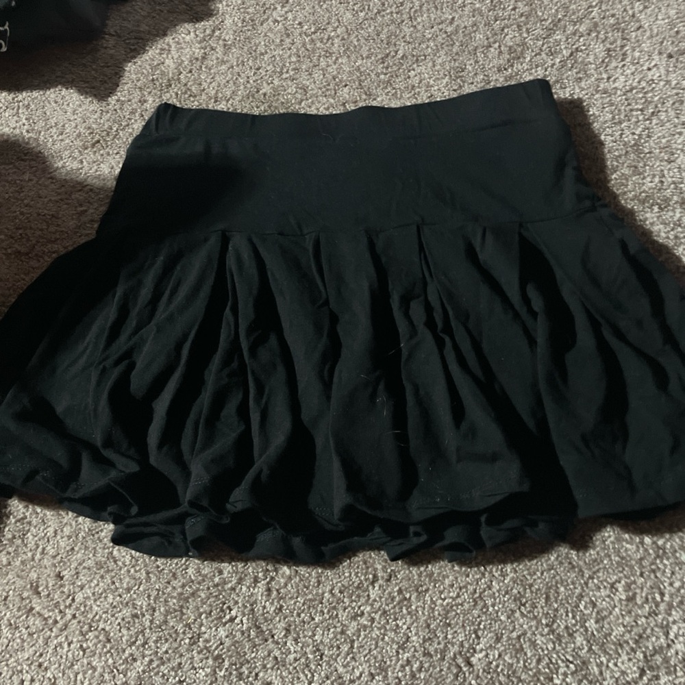 Mini black skort